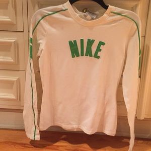 Women’s Nike top. NWT.